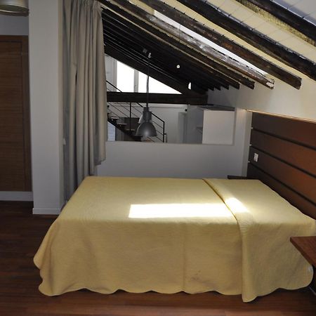 Casa Di Mario Appartamento In Centro Storico Con Due Camere Da Letto E Terrazze Cagliari Luaran gambar