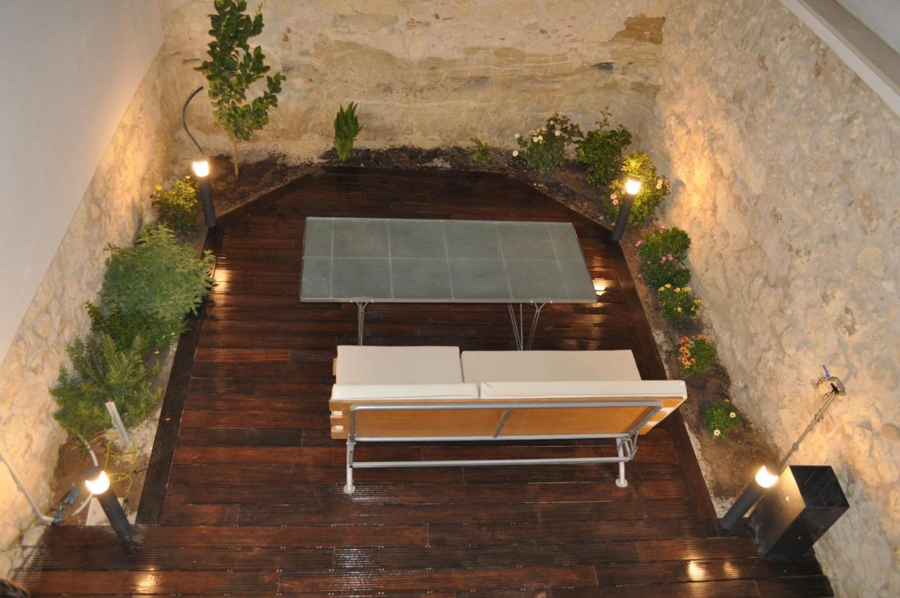 Casa Di Mario Appartamento In Centro Storico Con Due Camere Da Letto E Terrazze Cagliari Luaran gambar