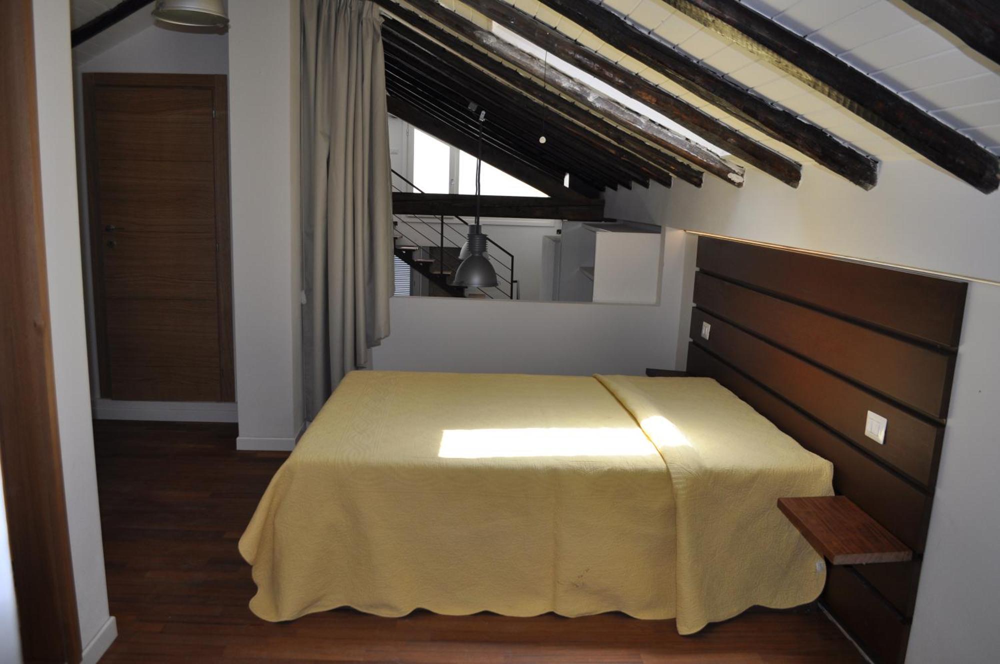 Casa Di Mario Appartamento In Centro Storico Con Due Camere Da Letto E Terrazze Cagliari Luaran gambar
