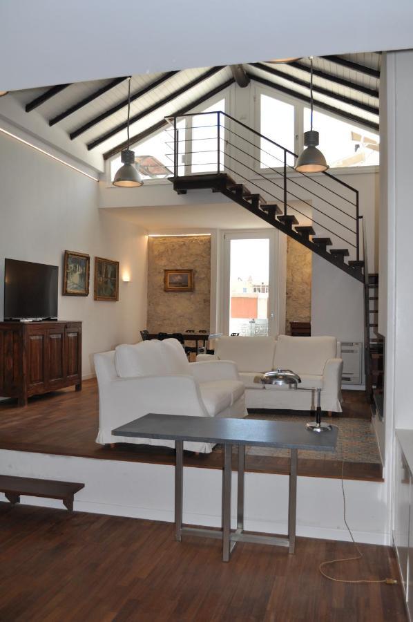 Casa Di Mario Appartamento In Centro Storico Con Due Camere Da Letto E Terrazze Cagliari Luaran gambar