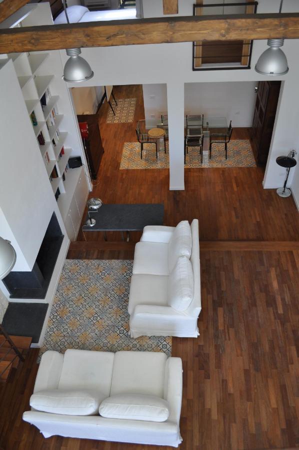 Casa Di Mario Appartamento In Centro Storico Con Due Camere Da Letto E Terrazze Cagliari Luaran gambar
